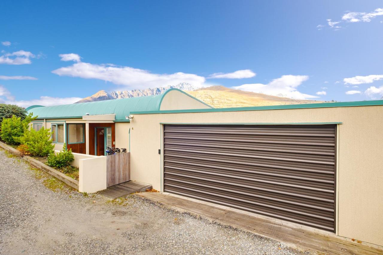 Huge Lakefront Delight - Queenstown Holiday Home Kültér fotó