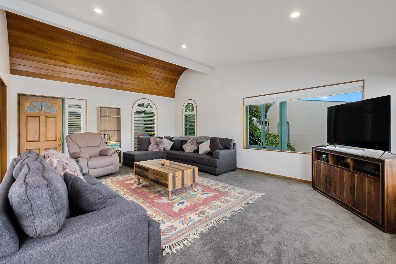Huge Lakefront Delight - Queenstown Holiday Home Kültér fotó
