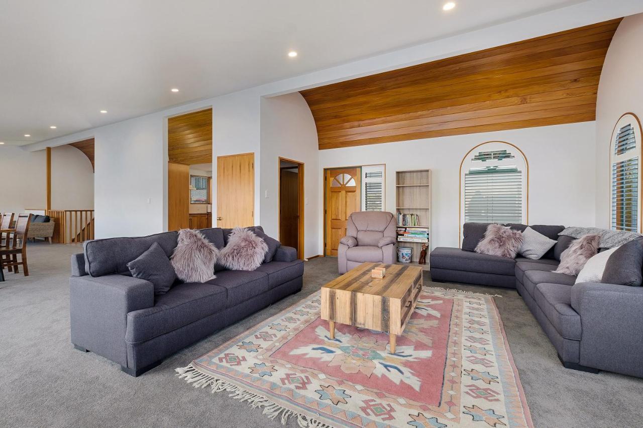Huge Lakefront Delight - Queenstown Holiday Home Kültér fotó
